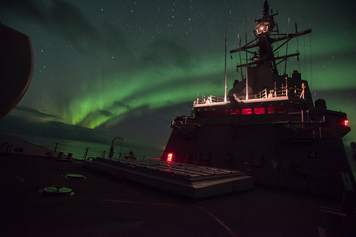 Análisis de la aurora boreal observada desde la fragata Álvaro de Bazán (F-101), 6-7 de marzo de 2016